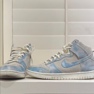 Nike High-Top Suede Sneakers in Light Blue and Gray